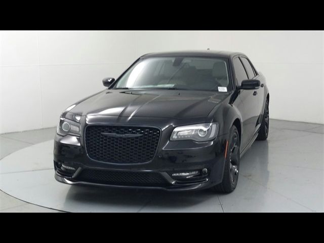 2023 Chrysler 300 Touring L