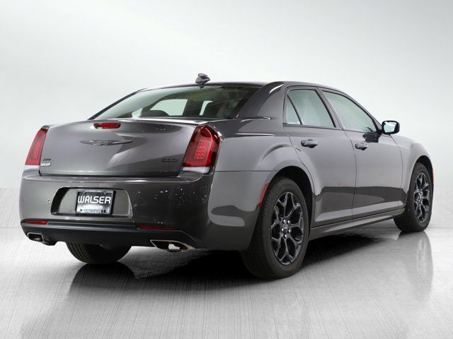 2023 Chrysler 300 Touring L