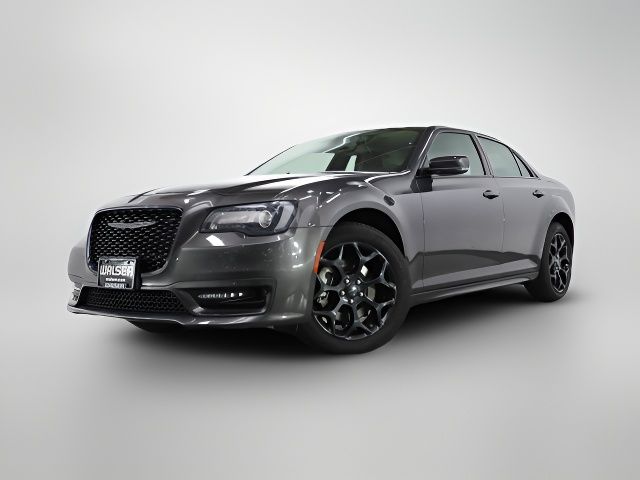 2023 Chrysler 300 Touring L