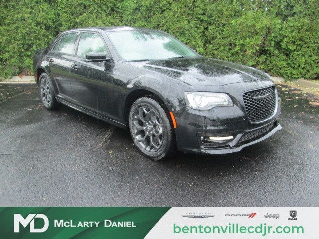 2023 Chrysler 300 Touring L