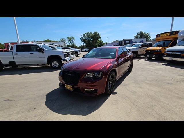 2023 Chrysler 300 Touring L