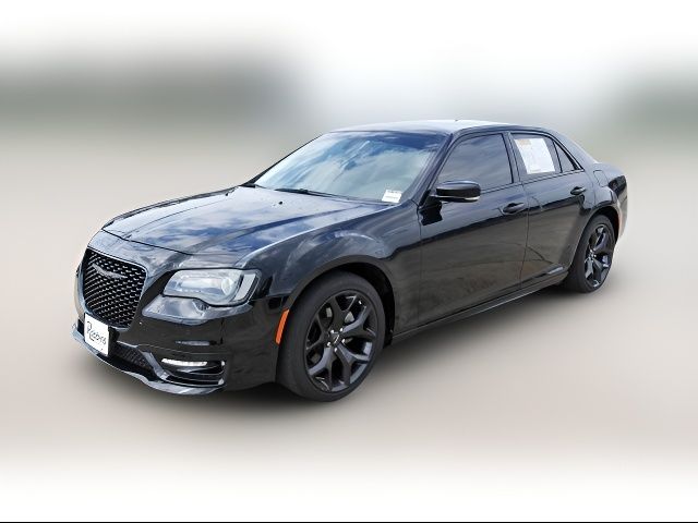 2023 Chrysler 300 Touring L