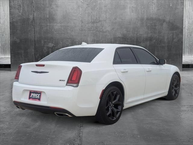 2023 Chrysler 300 Touring L