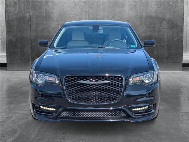 2023 Chrysler 300 Touring L