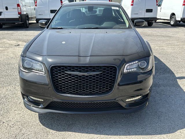 2023 Chrysler 300 Touring L