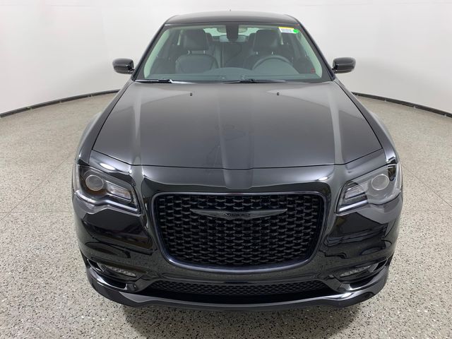 2023 Chrysler 300 Touring L