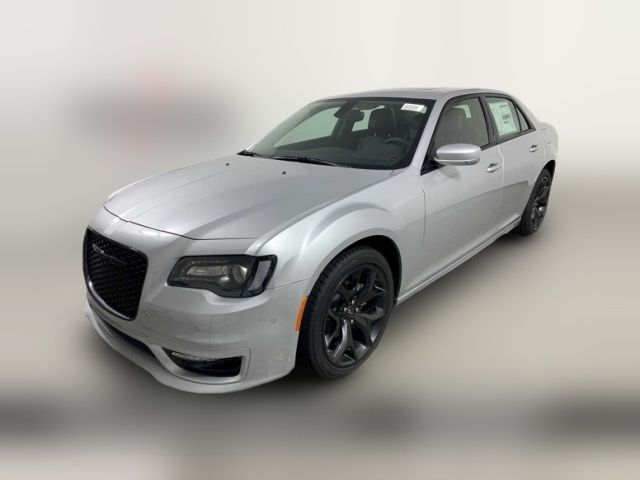 2023 Chrysler 300 Touring L