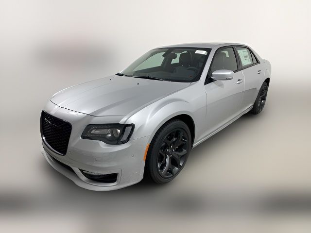 2023 Chrysler 300 Touring L