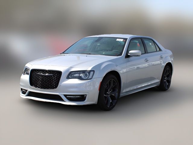 2023 Chrysler 300 Touring L