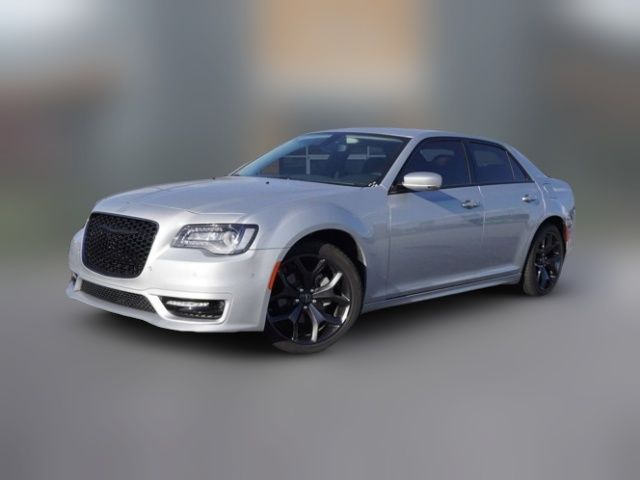 2023 Chrysler 300 Touring L