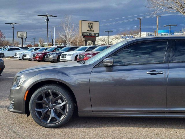 2023 Chrysler 300 Touring L