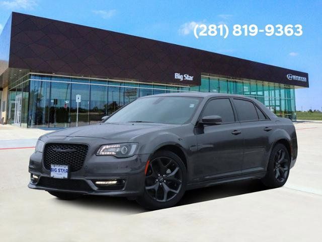 2023 Chrysler 300 Touring L