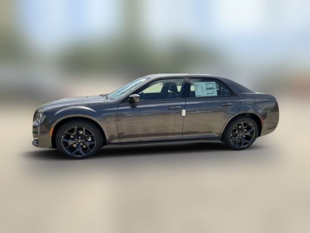 2023 Chrysler 300 Touring L