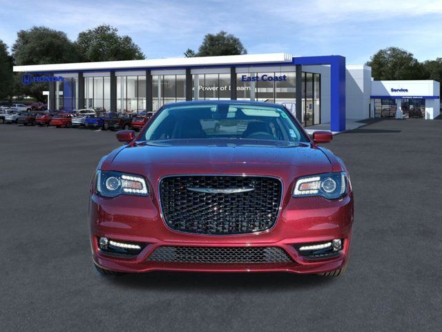 2023 Chrysler 300 Touring L