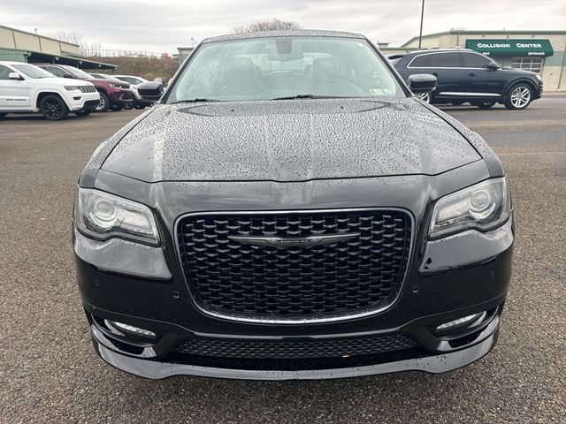 2023 Chrysler 300 Touring L