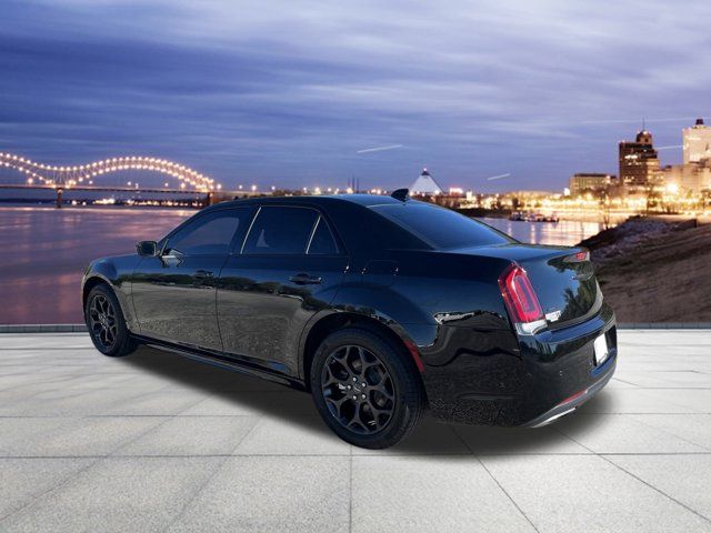 2023 Chrysler 300 Touring L