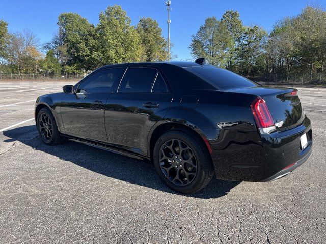 2023 Chrysler 300 Touring L