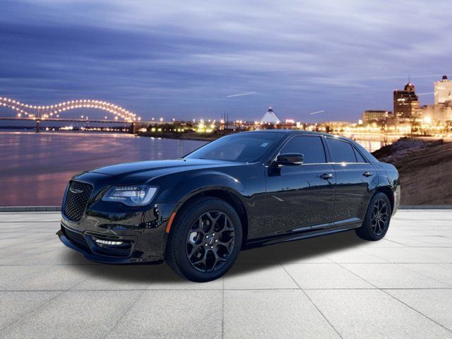 2023 Chrysler 300 Touring L