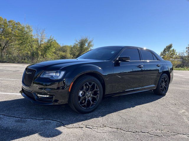 2023 Chrysler 300 Touring L