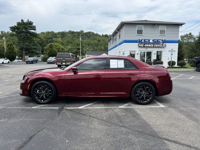 2023 Chrysler 300 Touring L