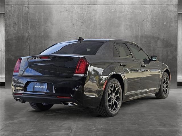 2023 Chrysler 300 Touring L