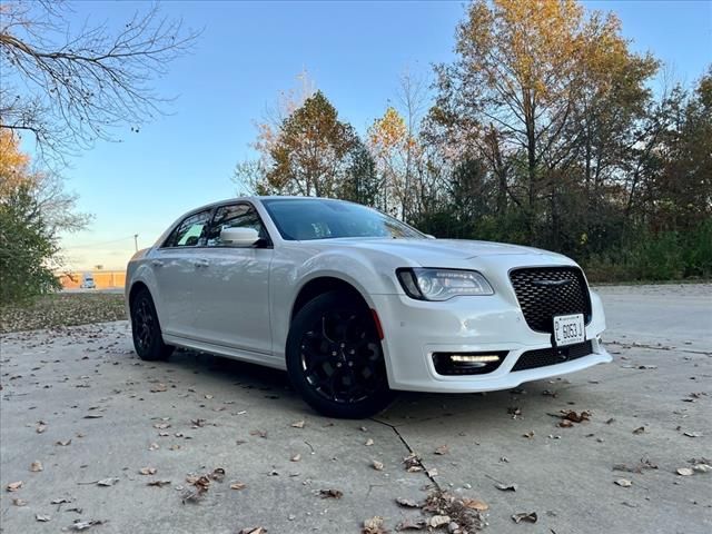 2023 Chrysler 300 Touring L