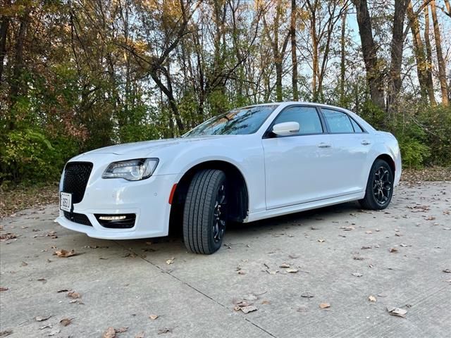 2023 Chrysler 300 Touring L