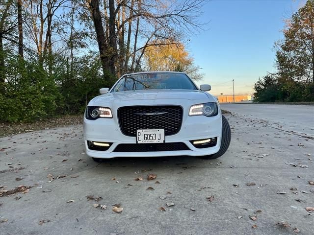 2023 Chrysler 300 Touring L