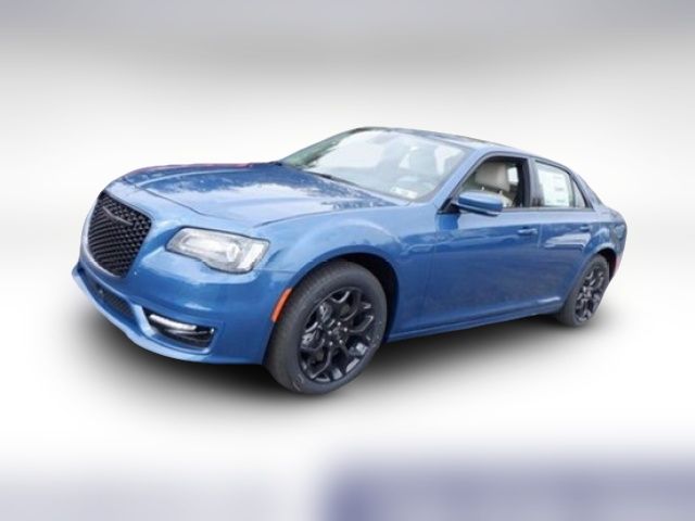 2023 Chrysler 300 Touring L