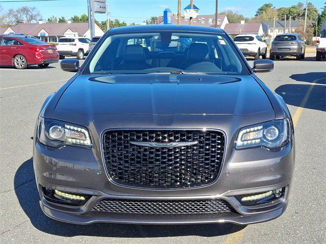 2023 Chrysler 300 Touring L