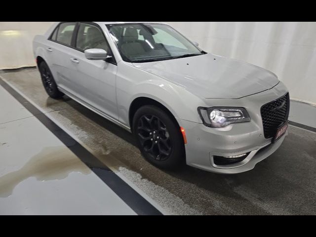 2023 Chrysler 300 300 Touring L