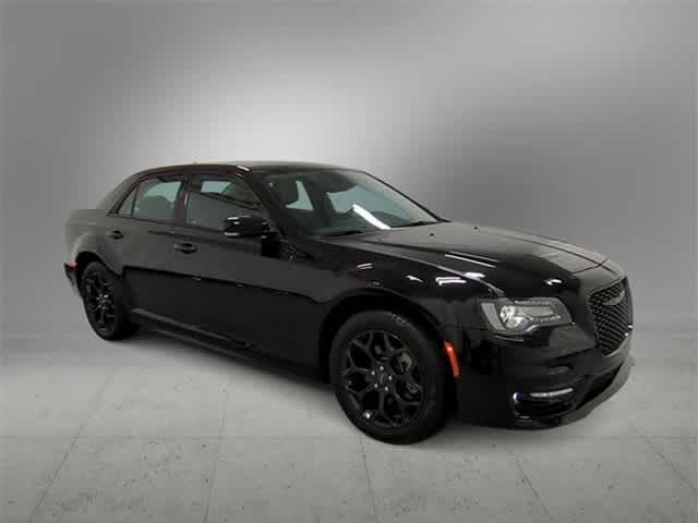 2023 Chrysler 300 Touring L