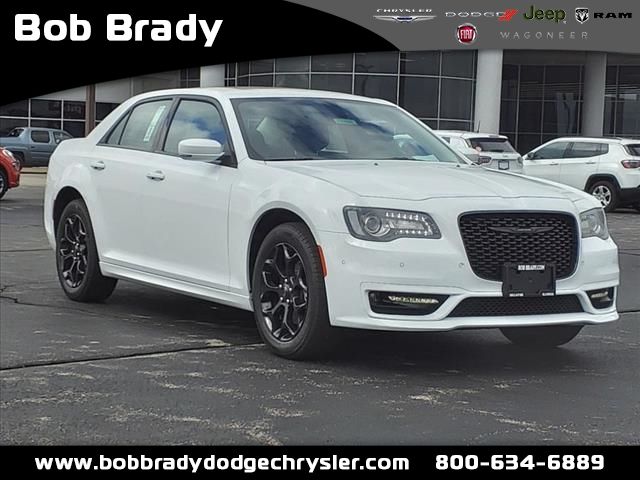 2023 Chrysler 300 Touring L