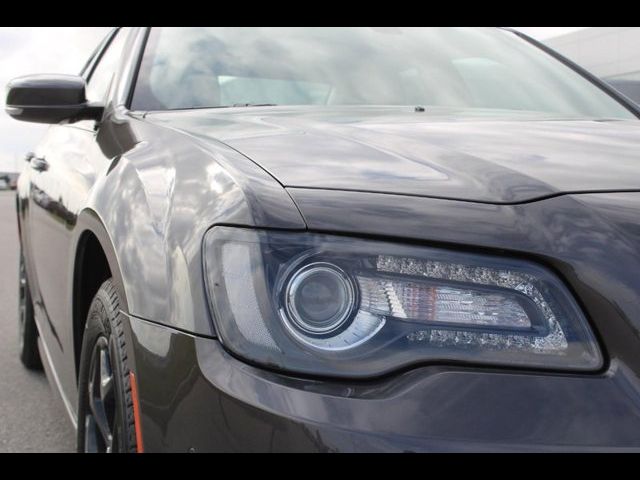 2023 Chrysler 300 Touring L