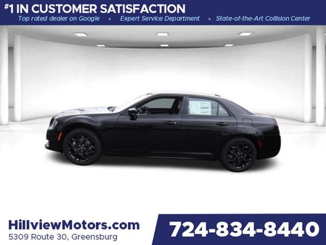 2023 Chrysler 300 Touring L