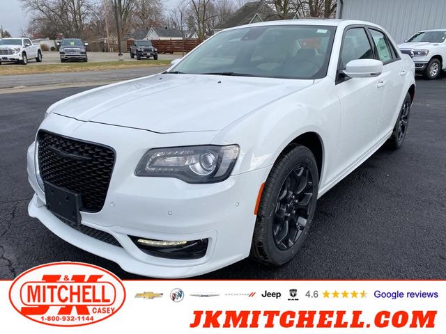 2023 Chrysler 300 Touring L