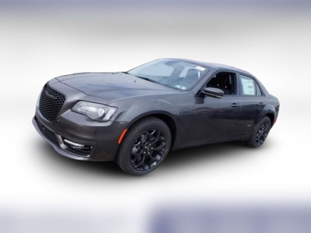 2023 Chrysler 300 Touring L