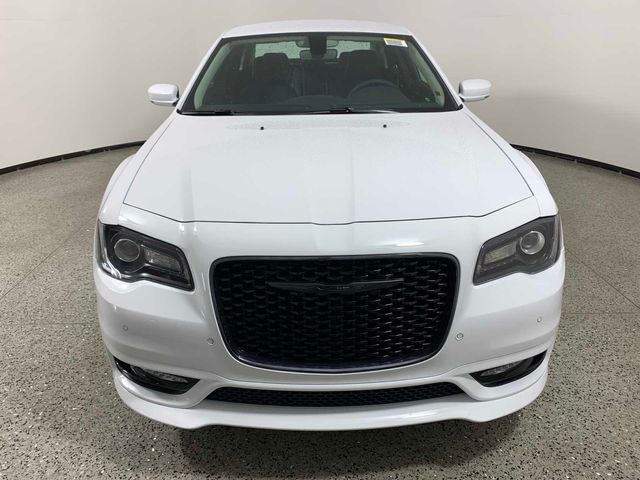 2023 Chrysler 300 Touring L