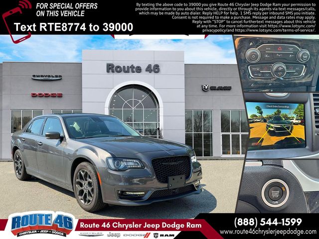 2023 Chrysler 300 Touring L