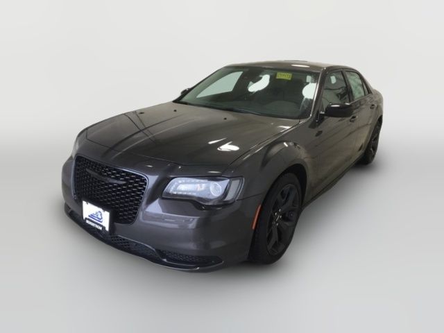 2023 Chrysler 300 Touring