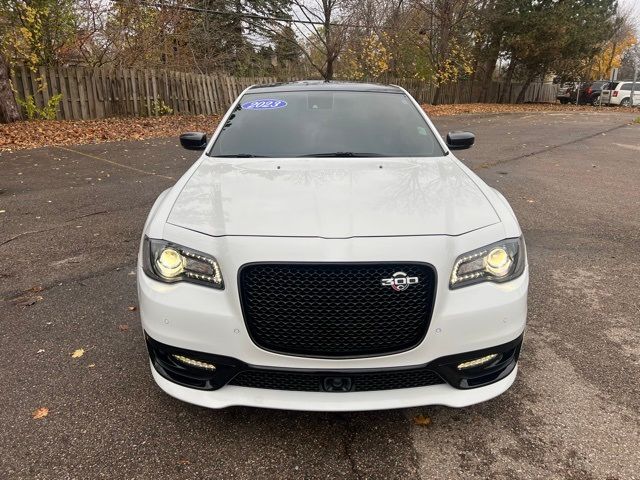 2023 Chrysler 300 300C