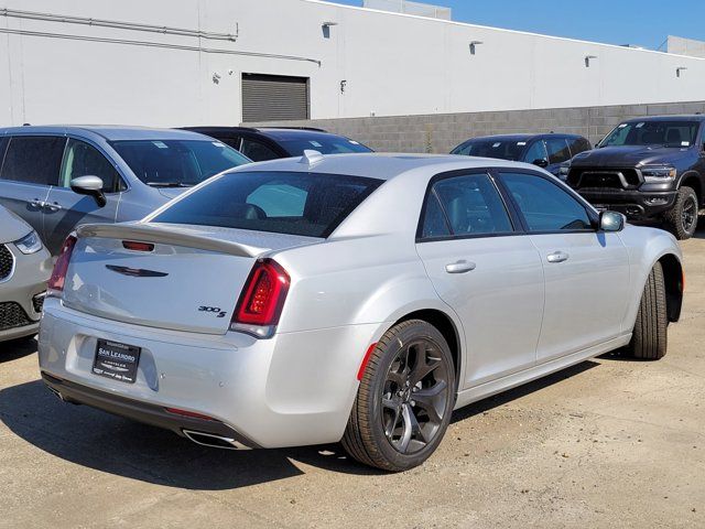 2023 Chrysler 300 300S