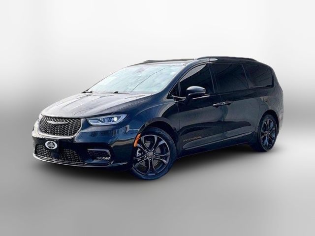 2023 Chrysler Pacifica Touring-L