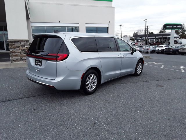 2023 Chrysler Pacifica Touring-L