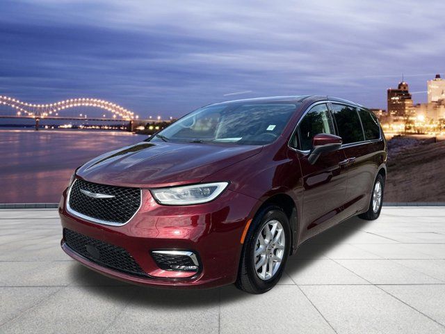 2023 Chrysler Pacifica Touring-L