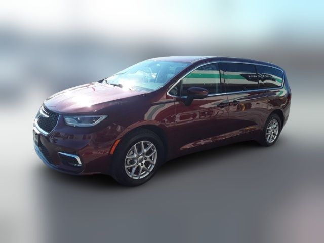 2023 Chrysler Pacifica Touring-L