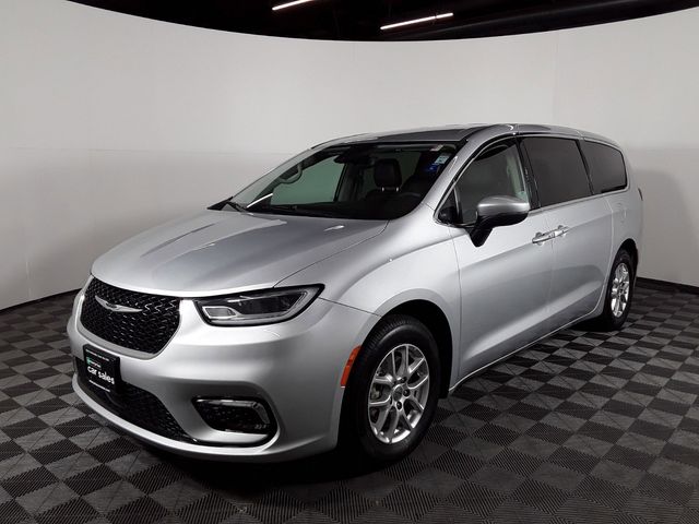 2023 Chrysler Pacifica Touring-L