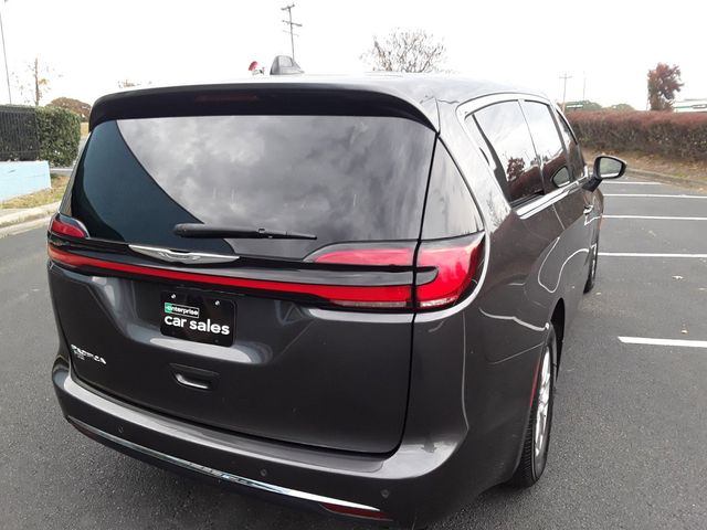 2023 Chrysler Pacifica Touring-L