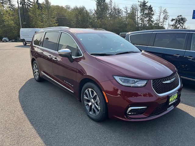 2023 Chrysler Pacifica Hybrid Pinnacle