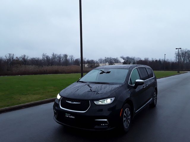 2023 Chrysler Pacifica Hybrid Limited